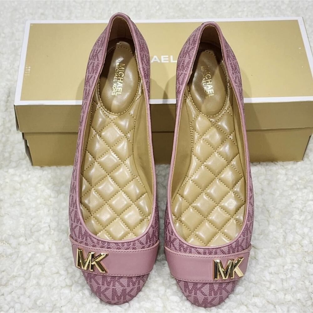 Michael Kors Jilly ballet flats in royal pink‎ logo size 9.5 new!!!